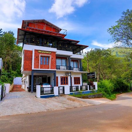 Dakshinakasi Guest House Thirunelly Exterior photo