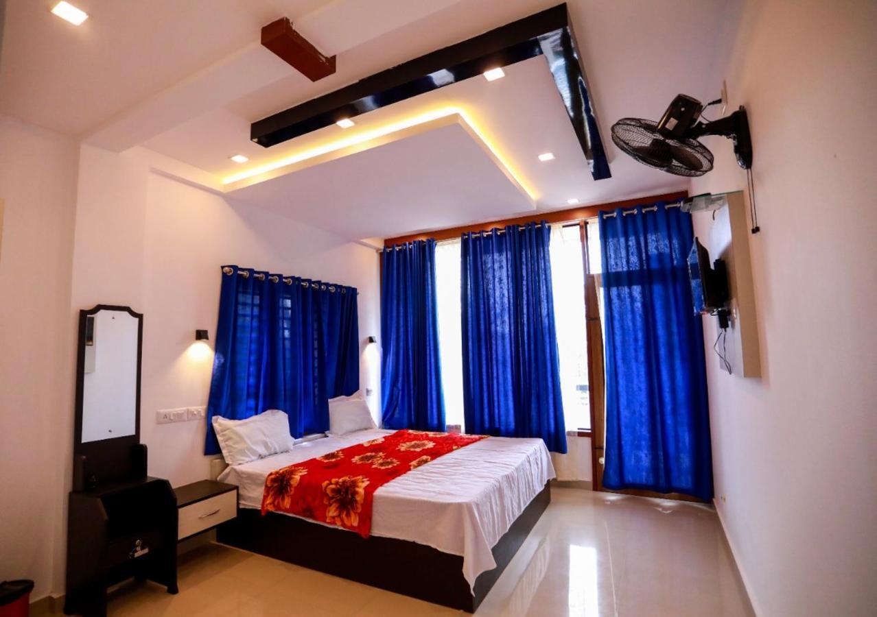 Dakshinakasi Guest House Thirunelly Exterior photo