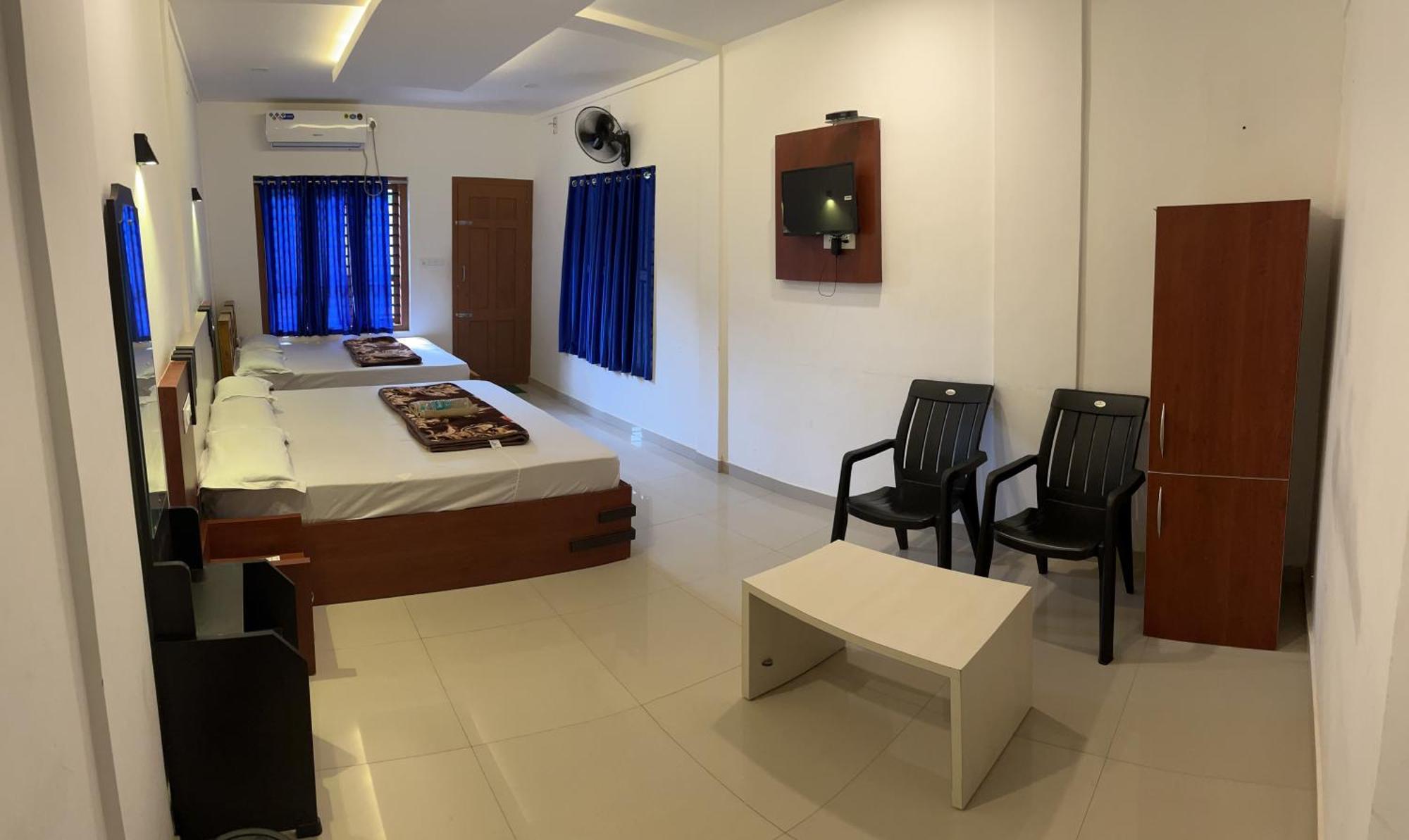 Dakshinakasi Guest House Thirunelly Exterior photo